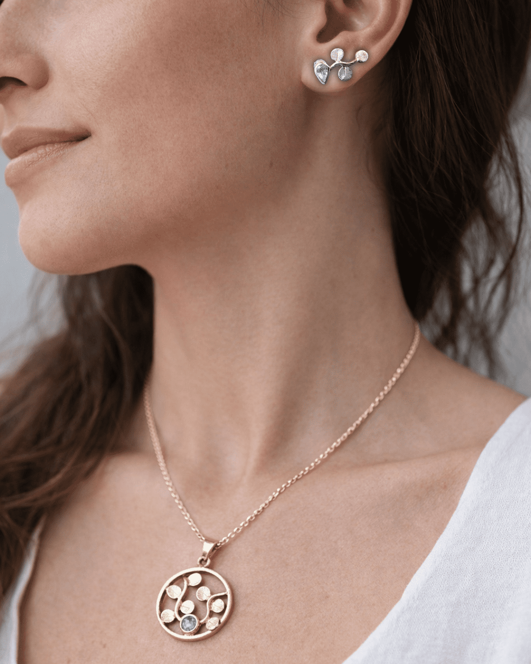 Collier Eucalyptus - Argent & Topaze bleu clair – Image 3