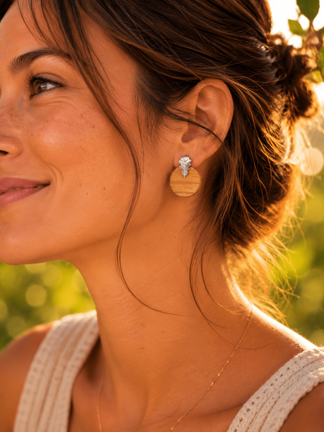 Boucles d'oreilles feuilles - Chêne & Argent – Image 2