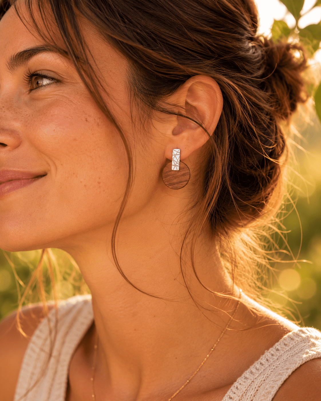 Boucles d'oreilles Empreintes - Noyer & Argent – Image 2